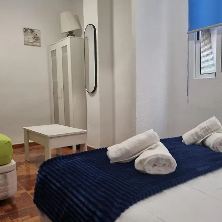 Plaza Luceros 2 * لقنت